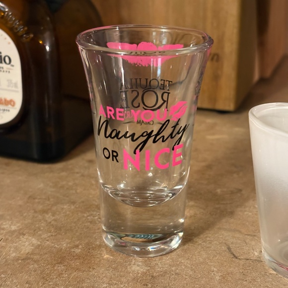 Shot glasses - Picture 2 of 5